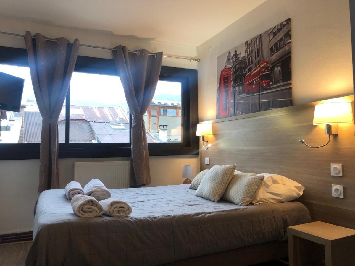 Hotel Du Cheval Blanc Barcelonnette Eksteriør bilde