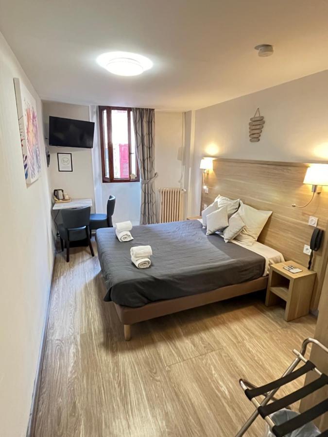 Hotel Du Cheval Blanc Barcelonnette Eksteriør bilde