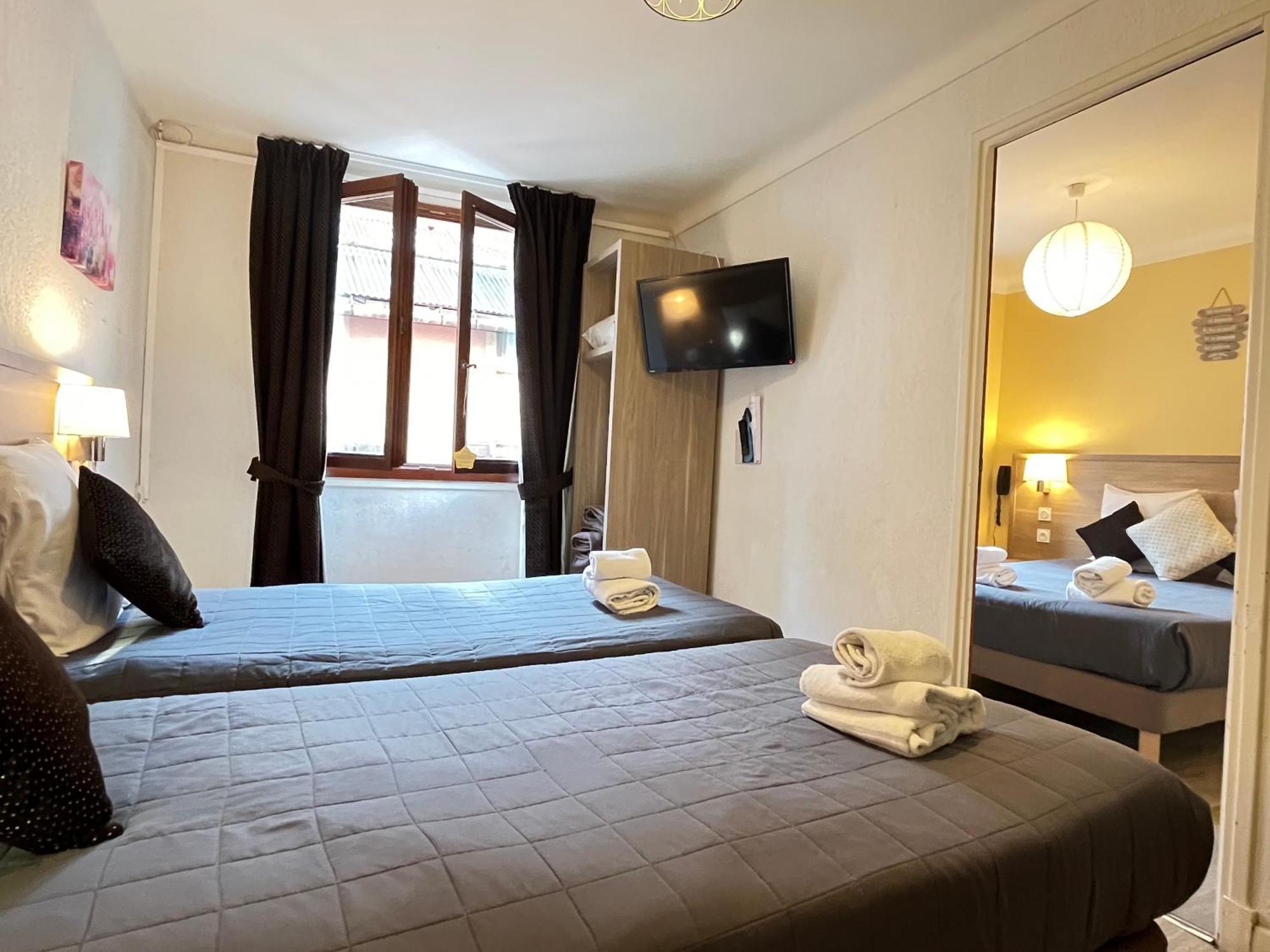 Hotel Du Cheval Blanc Barcelonnette Eksteriør bilde