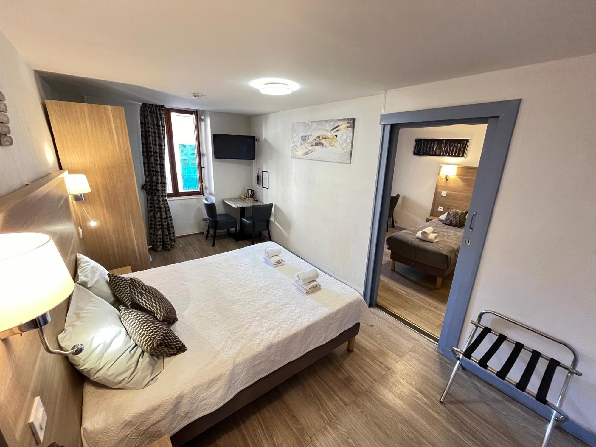 Hotel Du Cheval Blanc Barcelonnette Eksteriør bilde